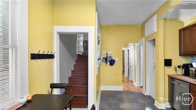 534 E Waldburg Street, Savannah, GA 31401