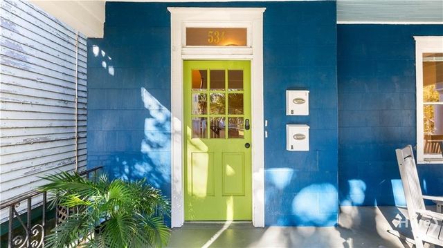 534 E Waldburg Street, Savannah, GA 31401
