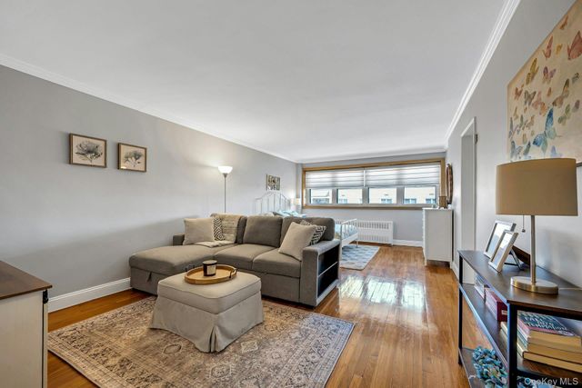 370 Westchester Avenue 6M, Port Chester, NY 10573