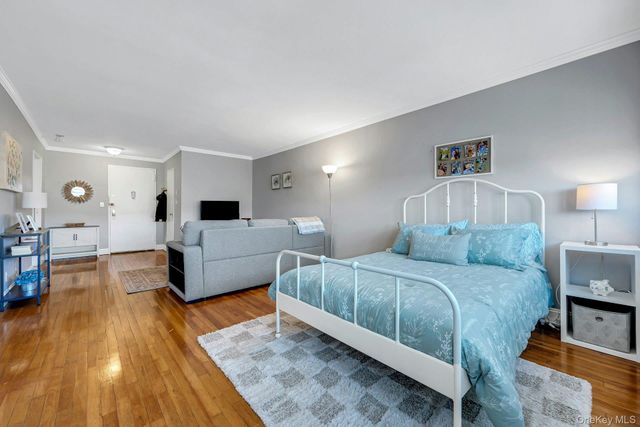 370 Westchester Avenue 6M, Port Chester, NY 10573