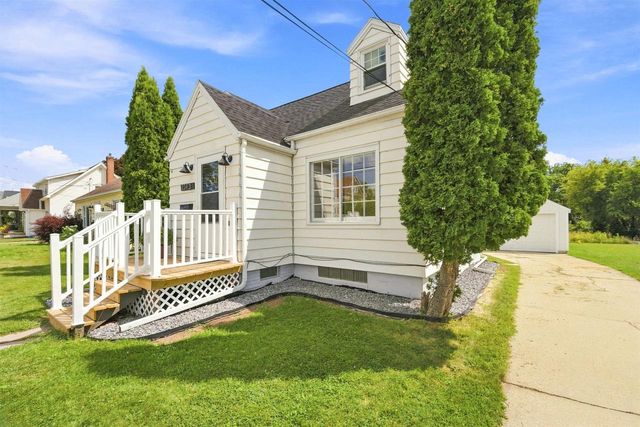 1343 W PROSPECT AVENUE, Appleton, WI 54914