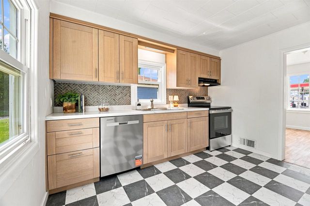 1343 W PROSPECT AVENUE, Appleton, WI 54914