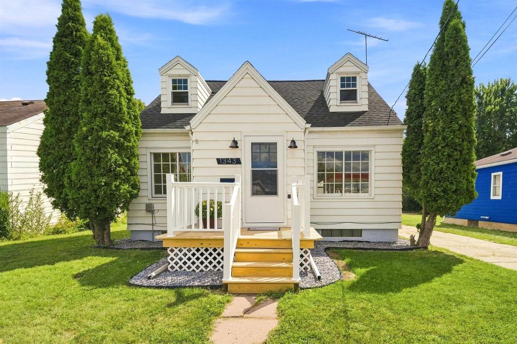 1343 W PROSPECT AVENUE, Appleton, WI 54914