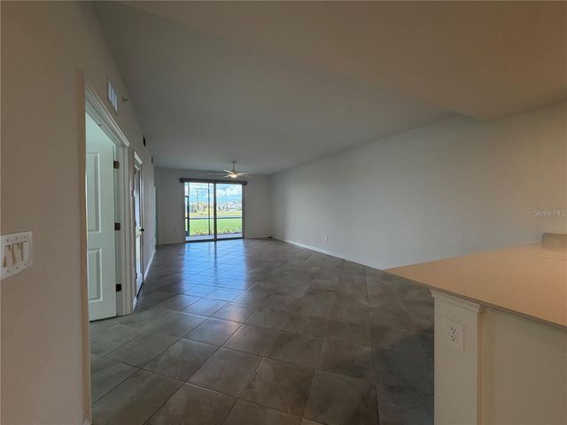 19015 SCALLOP LOOP 101, Lakewood Ranch, FL 34211