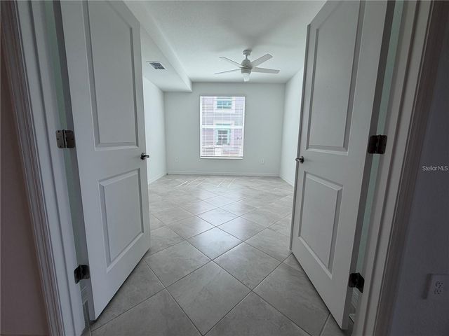 19015 SCALLOP LOOP 101, Lakewood Ranch, FL 34211