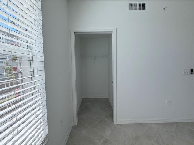 19015 SCALLOP LOOP 101, Lakewood Ranch, FL 34211