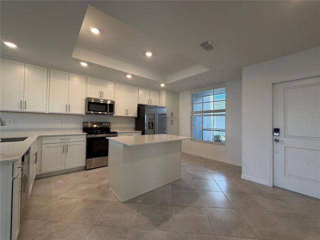 19015 SCALLOP LOOP 101, Lakewood Ranch, FL 34211