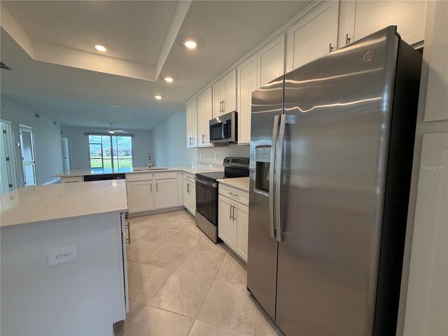 19015 SCALLOP LOOP 101, Lakewood Ranch, FL 34211