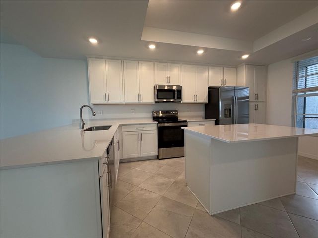 19015 SCALLOP LOOP 101, Lakewood Ranch, FL 34211