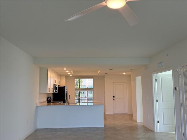 19015 SCALLOP LOOP 101, Lakewood Ranch, FL 34211
