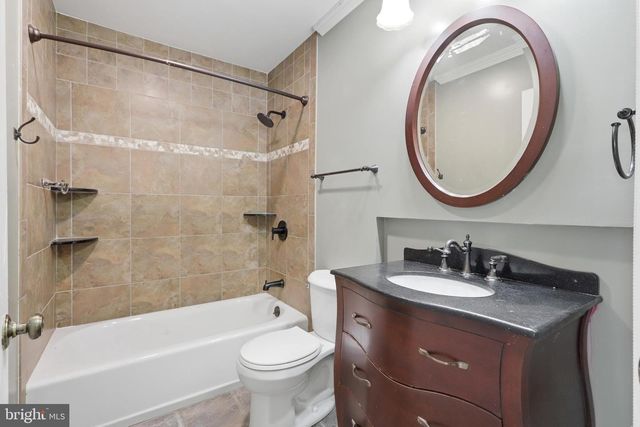 284 N OLDS BLVD, Fairless Hills, PA 19030