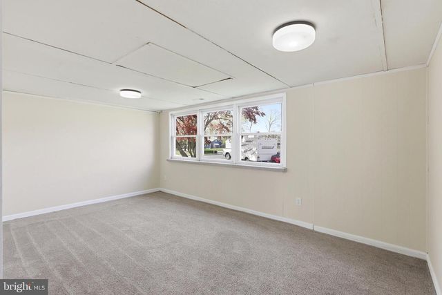 284 N OLDS BLVD, Fairless Hills, PA 19030