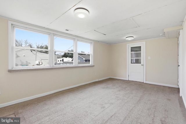 284 N OLDS BLVD, Fairless Hills, PA 19030