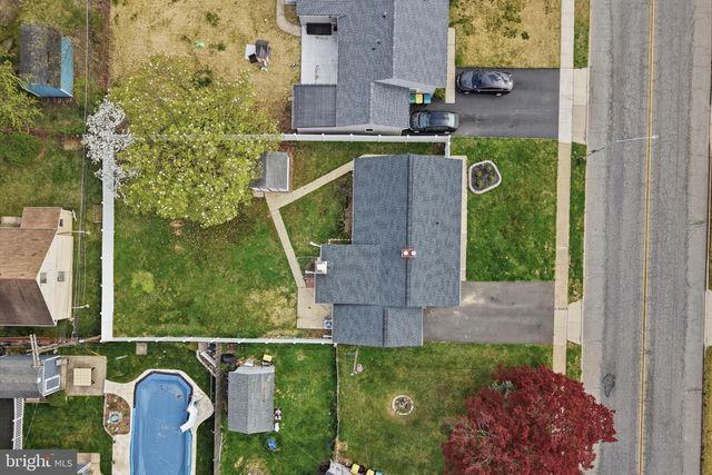 284 N OLDS BLVD, Fairless Hills, PA 19030