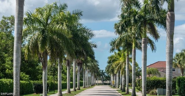 14748 Cranberry CT, Naples, FL 34114