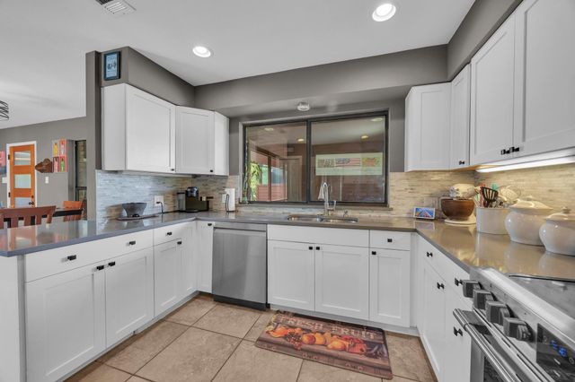 22223 Oban DR, Briarcliff, TX 78669
