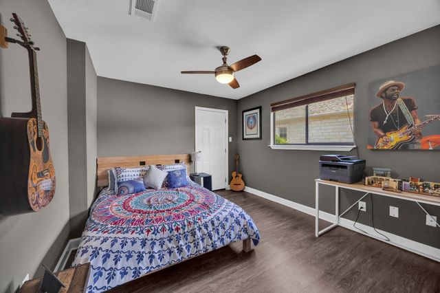 22223 Oban DR, Briarcliff, TX 78669