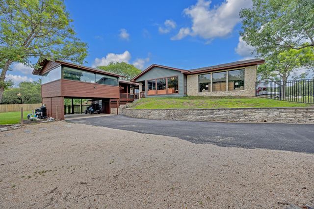 22223 Oban DR, Briarcliff, TX 78669