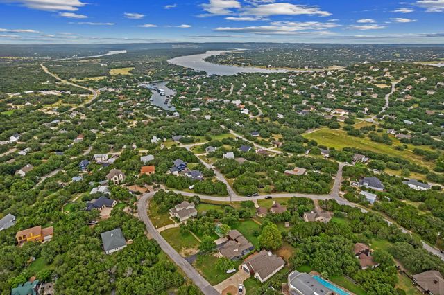 22223 Oban DR, Briarcliff, TX 78669