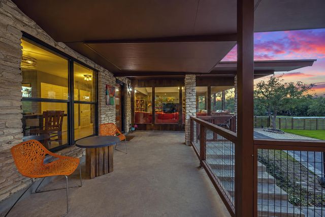 22223 Oban DR, Briarcliff, TX 78669