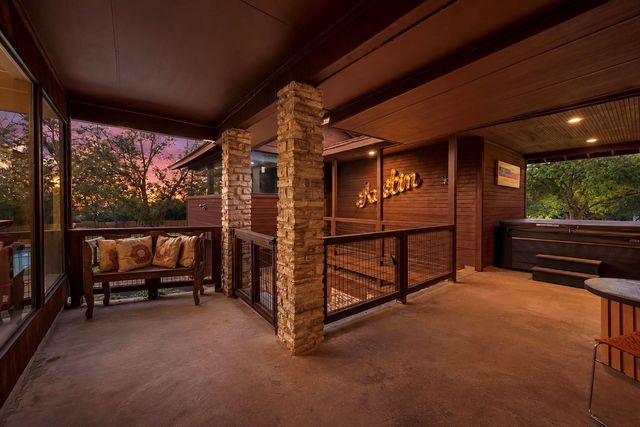 22223 Oban DR, Briarcliff, TX 78669