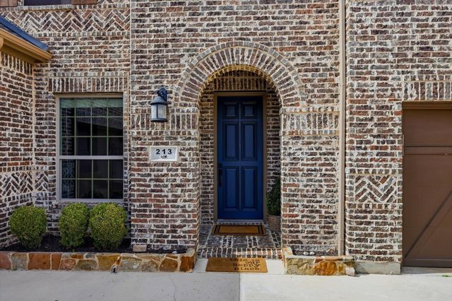 213 Birdcall Lane, Argyle, TX 76226