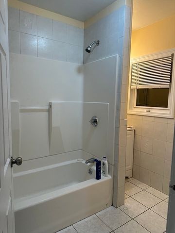 196 Chelsea Street 3, Boston, MA 02128