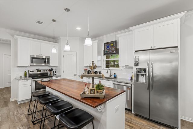 327 Walnut Street, Terrell, TX 75160