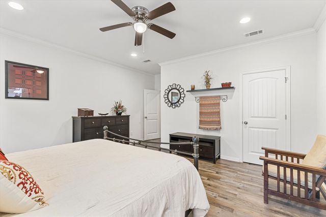 327 Walnut Street, Terrell, TX 75160
