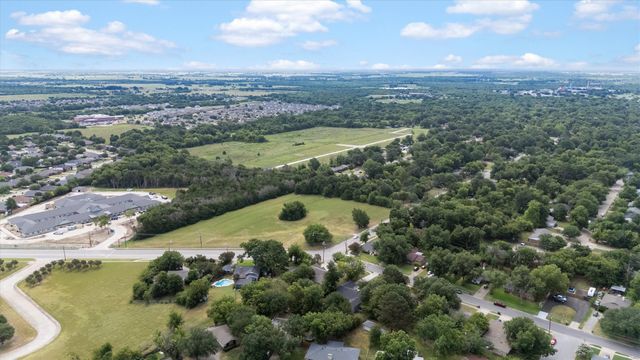 327 Walnut Street, Terrell, TX 75160