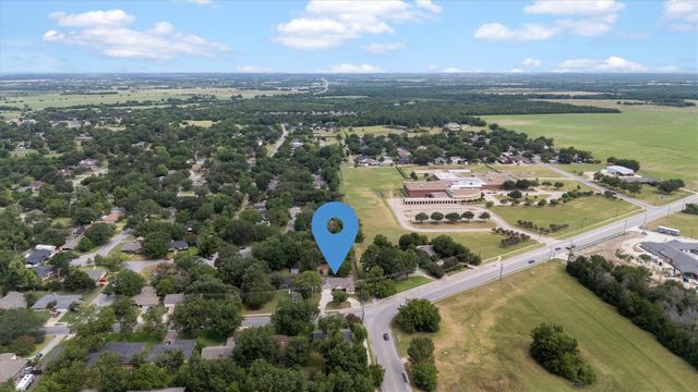 327 Walnut Street, Terrell, TX 75160