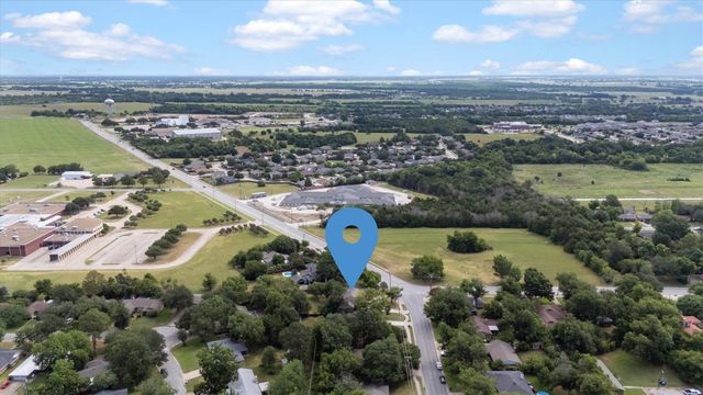 327 Walnut Street, Terrell, TX 75160