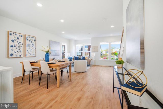 10817 CEDAR AVE, Fairfax, VA 22030