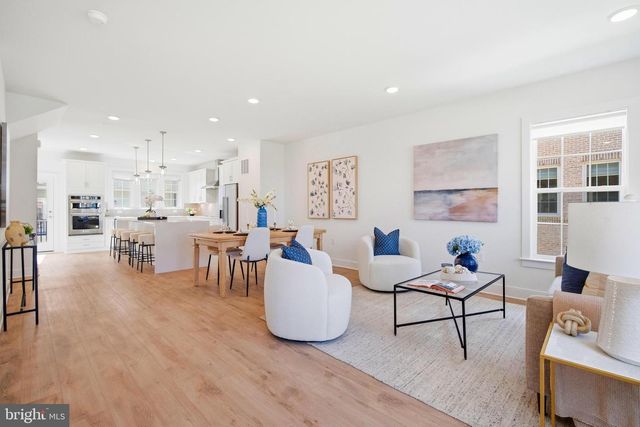 10817 CEDAR AVE, Fairfax, VA 22030