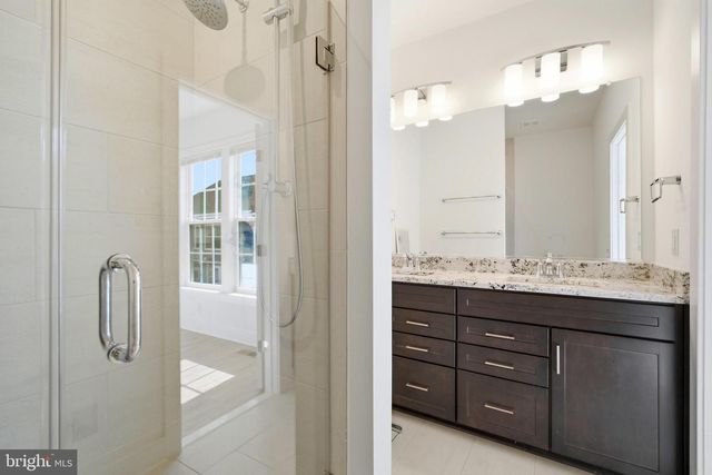 10817 CEDAR AVE, Fairfax, VA 22030
