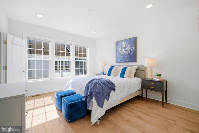 10817 CEDAR AVE, Fairfax, VA 22030