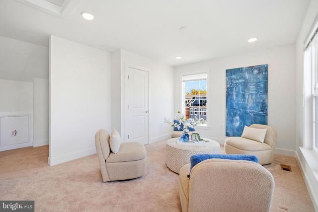 10817 CEDAR AVE, Fairfax, VA 22030