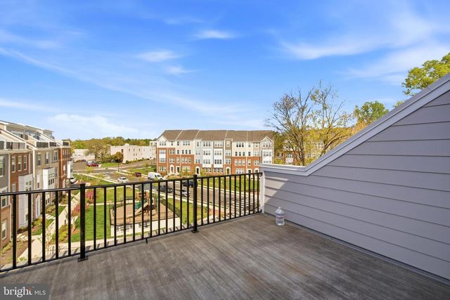 10817 CEDAR AVE, Fairfax, VA 22030