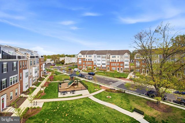10817 CEDAR AVE, Fairfax, VA 22030