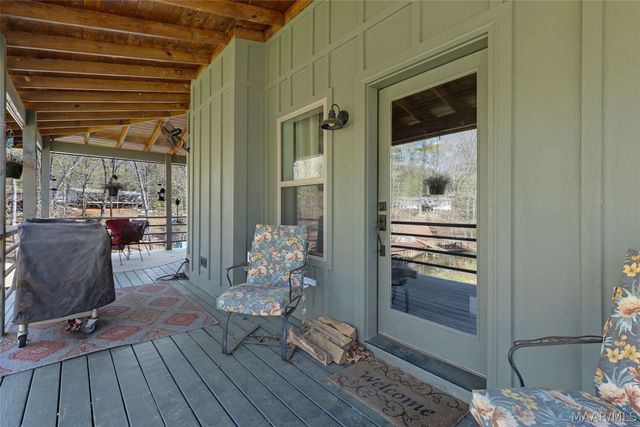 272 Briar Loop Road, Deatsville, AL 36022