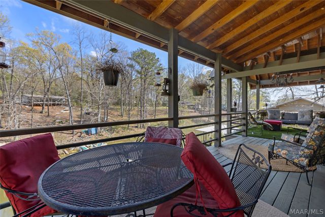 272 Briar Loop Road, Deatsville, AL 36022