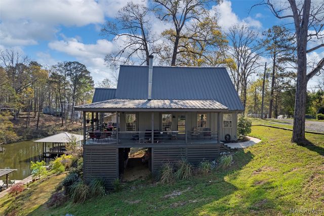 272 Briar Loop Road, Deatsville, AL 36022