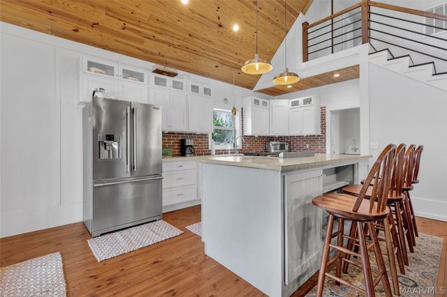 272 Briar Loop Road, Deatsville, AL 36022