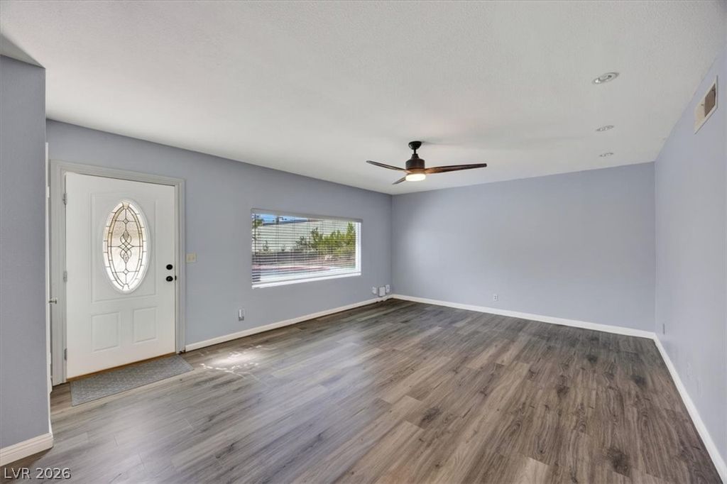 3338 Dunham Court, Las Vegas, NV 89121 — photo 5