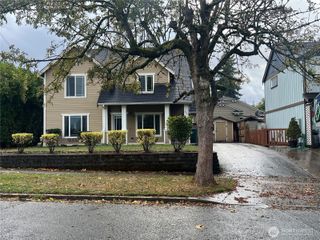 1854 Hillcrest Avenue, Enumclaw, WA 98022