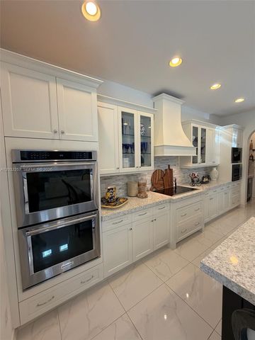 10609 SW 55th St, Cooper City, FL 33328