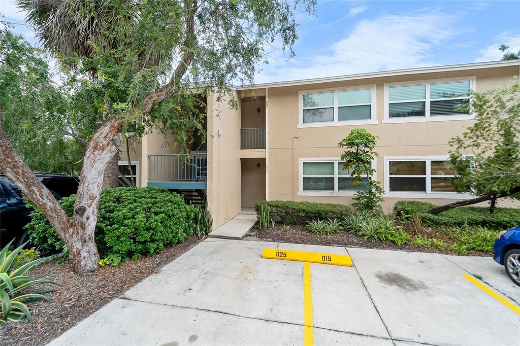 4810 S DAUPHIN AVENUE D25, Tampa, FL 33611