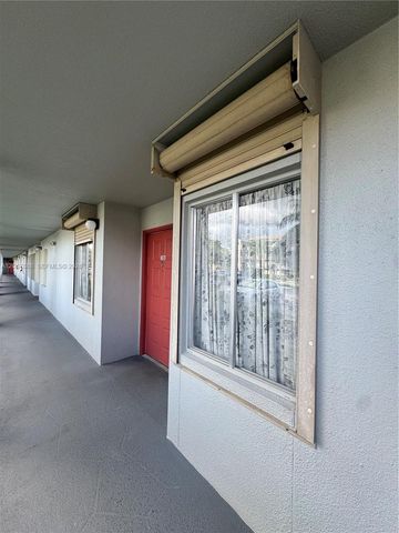 750 SW 138th Avenue 106F, Pembroke Pines, FL 33027