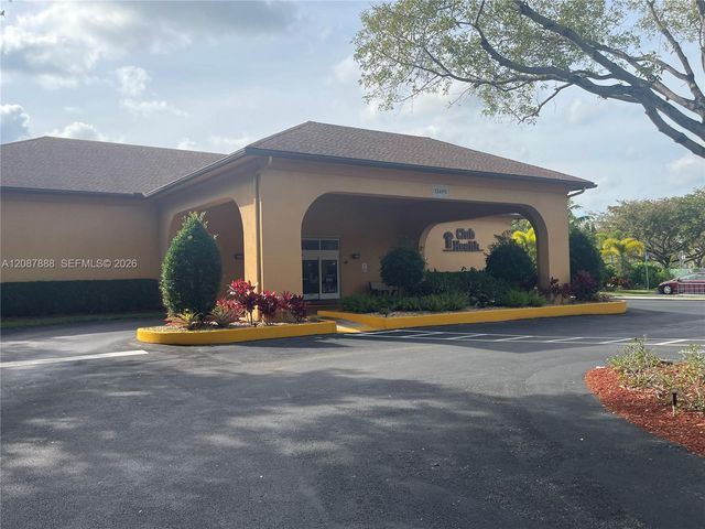 750 SW 138th Avenue 106F, Pembroke Pines, FL 33027