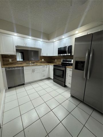 750 SW 138th Avenue 106F, Pembroke Pines, FL 33027